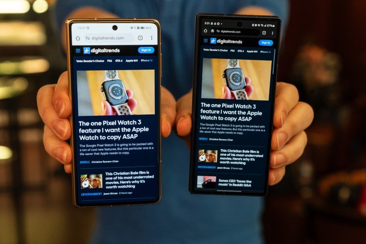 Honor Magic V3 cover display next to the Galaxy Z Fold 6