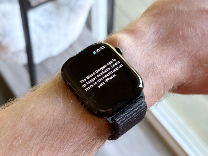 A message about the Blood Oxygen app on the Apple Watch Series 10.