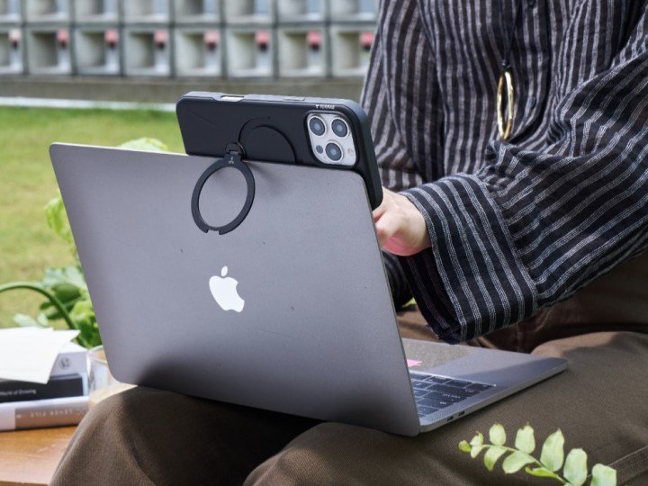 TORRAS Ostand Spin case for iPhone 16 propping up screen