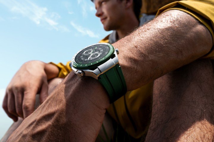 A promotional image of the Huawei Watch Ultimate Fairway Edition.