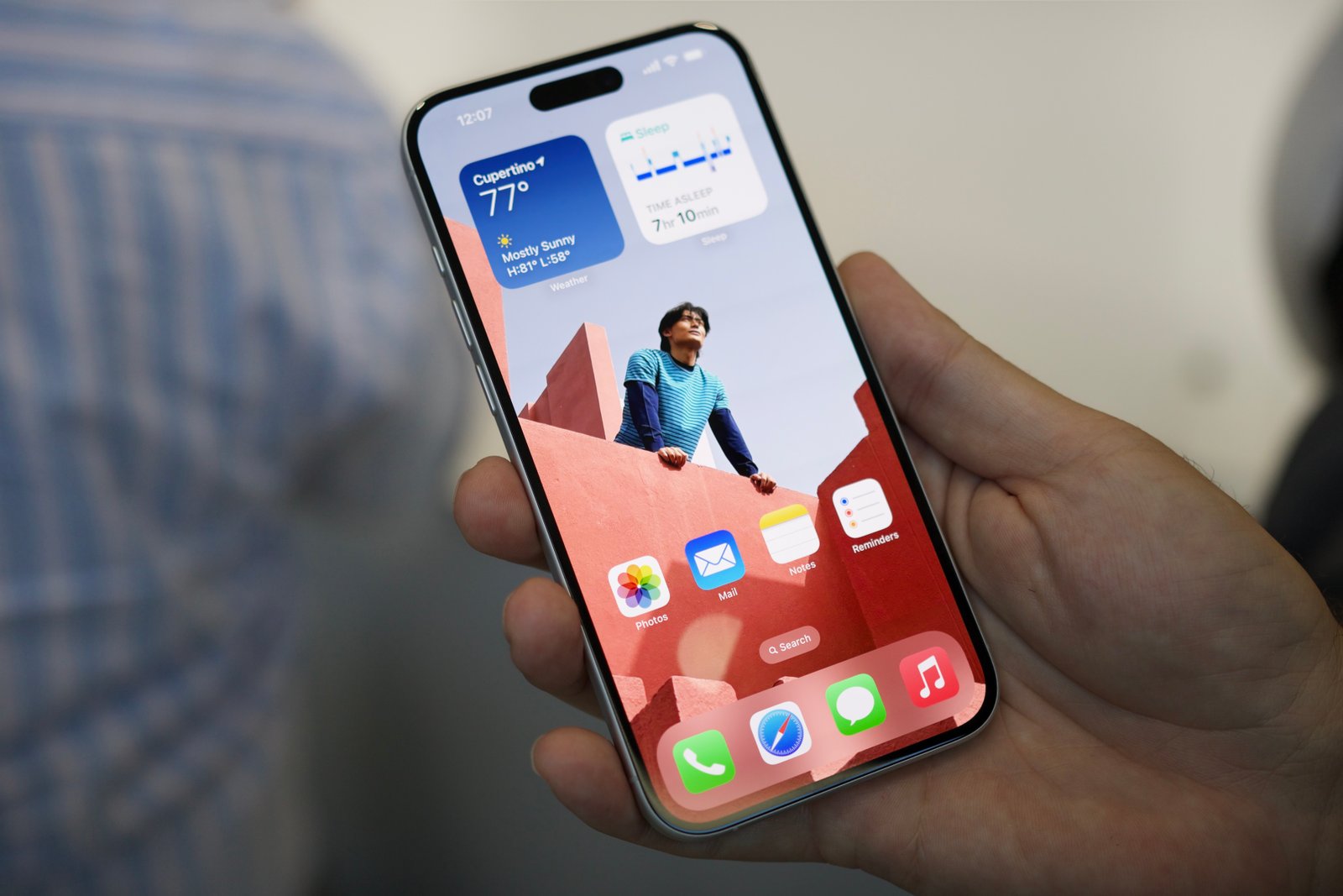 iPhone 16 display.