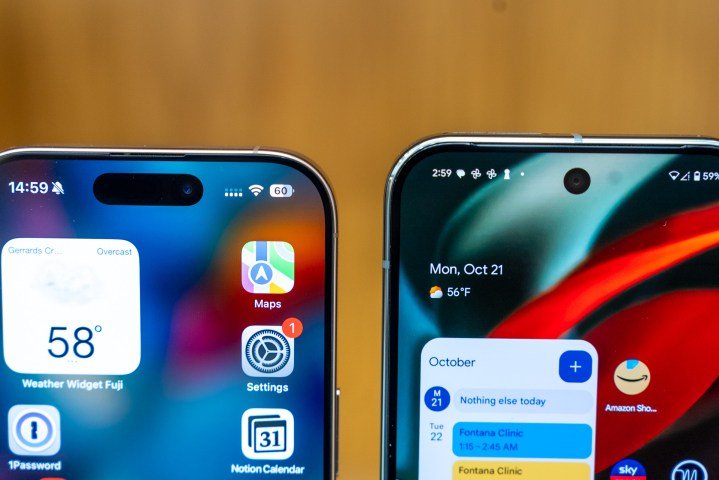 Close up of the bezels on the iPhone 16 Pro and Pixel 9 Pro screens