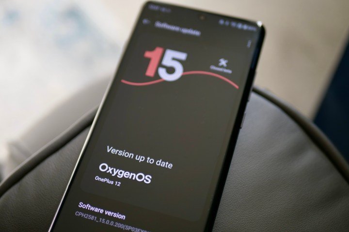 The OxygenOS 15 screen on the OnePlus 12.
