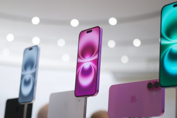 The pink iPhone 16 display.