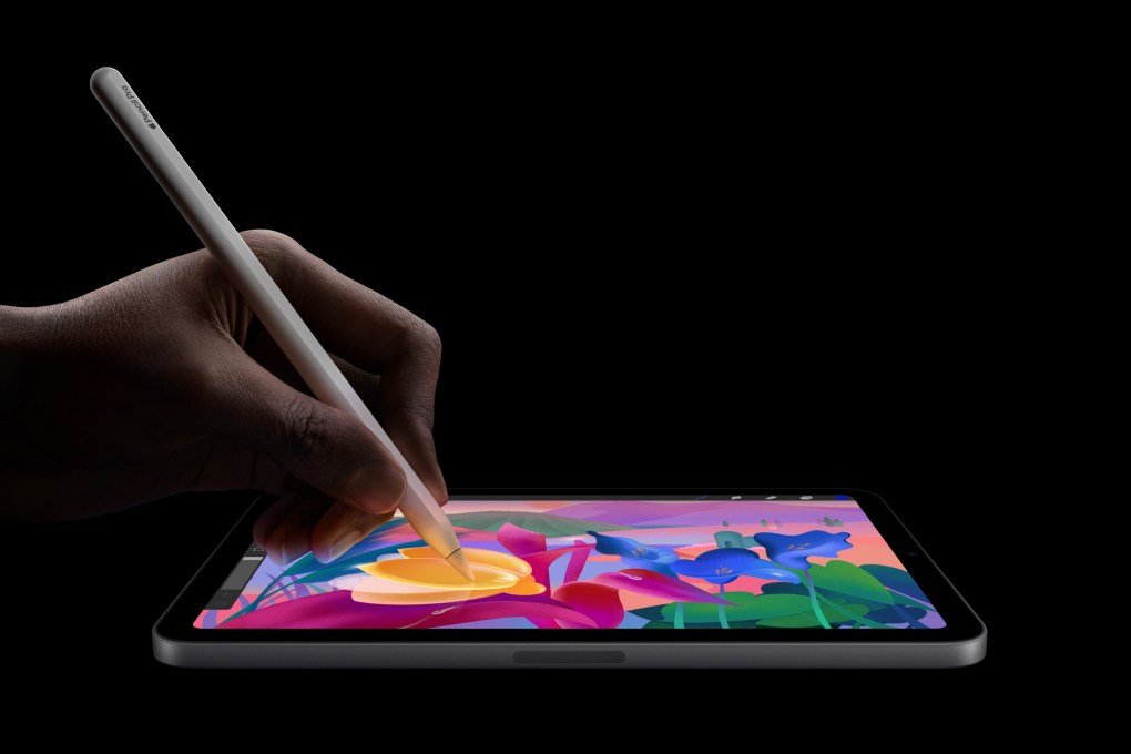 The Apple iPad mini (A17 Pro).