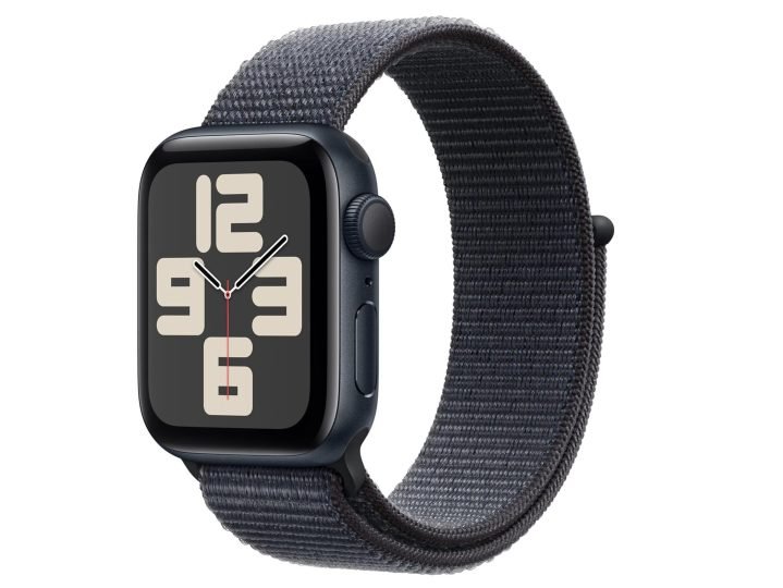 An Apple Watch SE 2 with an Aluminum Case and Midnight Sport Loop.