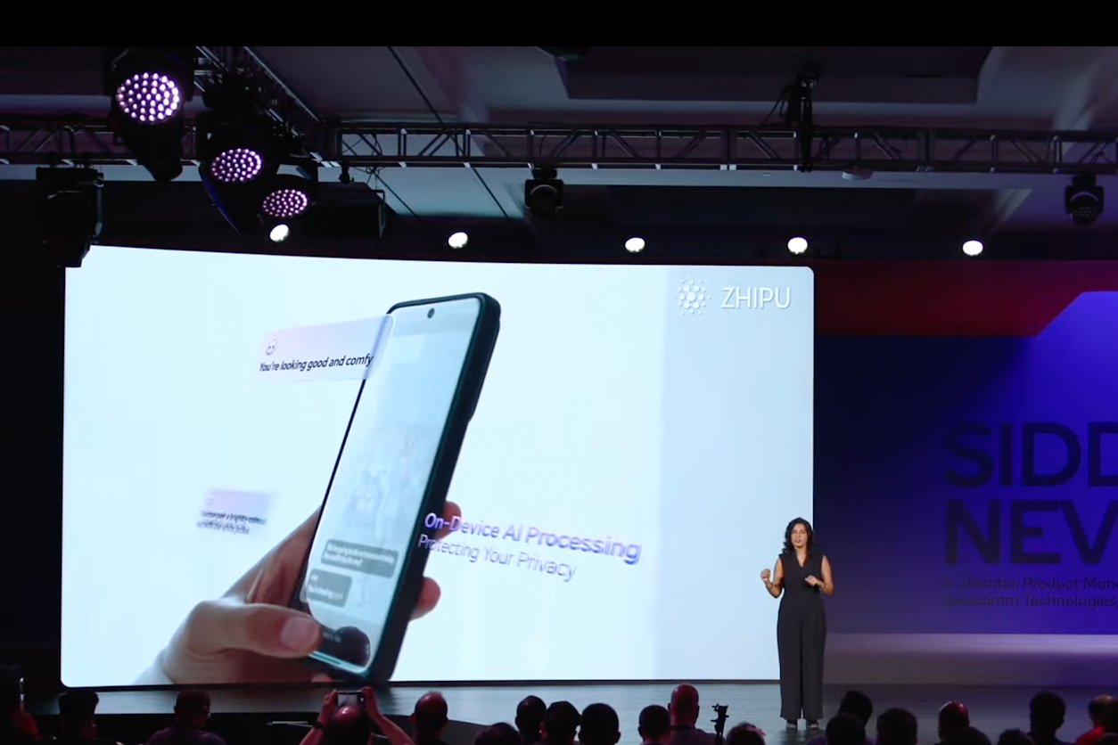 AI conversation courtesy of Qualcomm Snapdragon 8 Elite SoC.