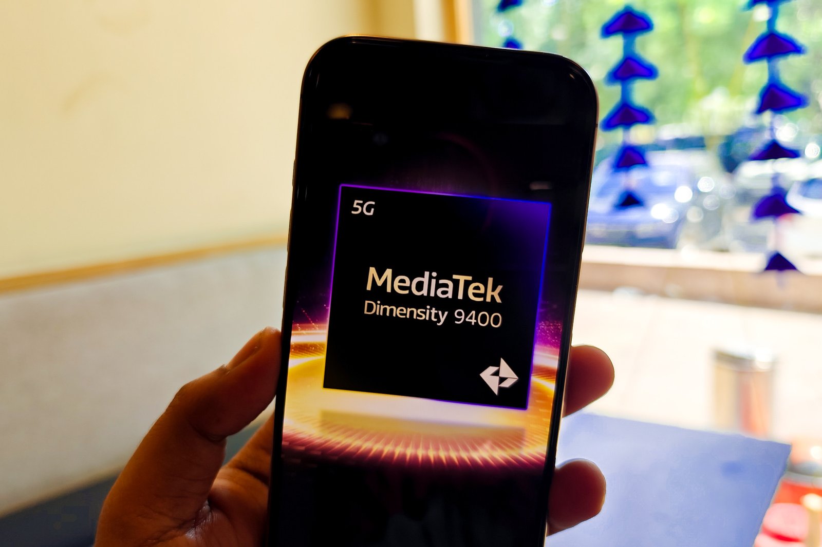 MediaTek’s Dimensity 9400 SoC powering a phone.