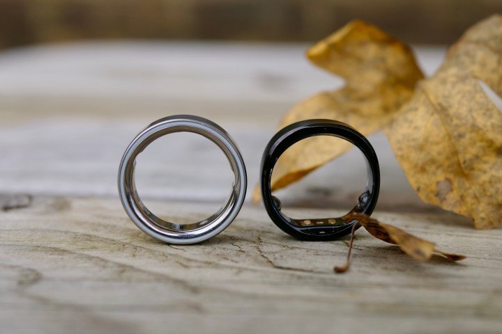 The Oura Ring 4 and the RingConn Gen 2.