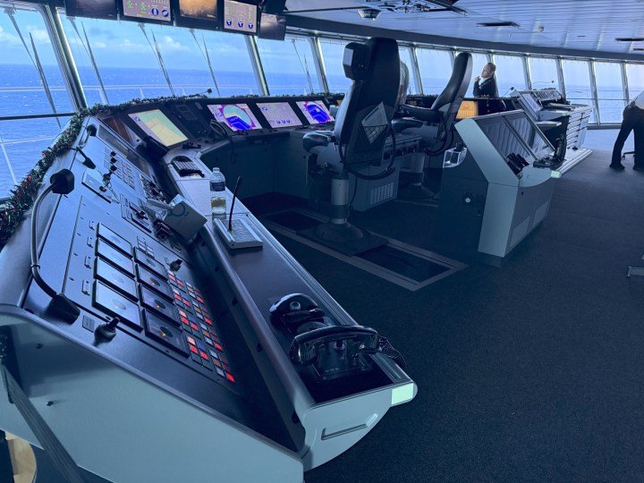 The panoramic view in the bridge aboard Royal Caribbean Allure of the Seas in December 2024 (captured on the iPhone 16 Pro)