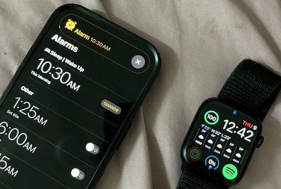 An image of an iOS alarm not going off on time.