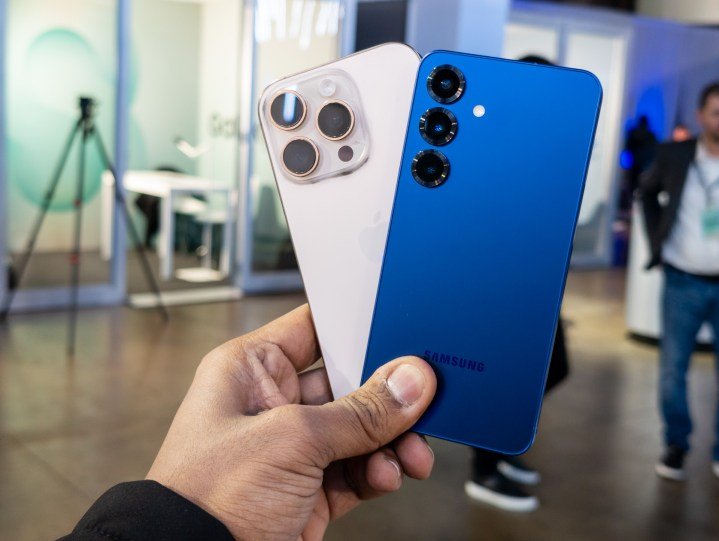 Samsung Galaxy S25 and iPhone 16 Pro