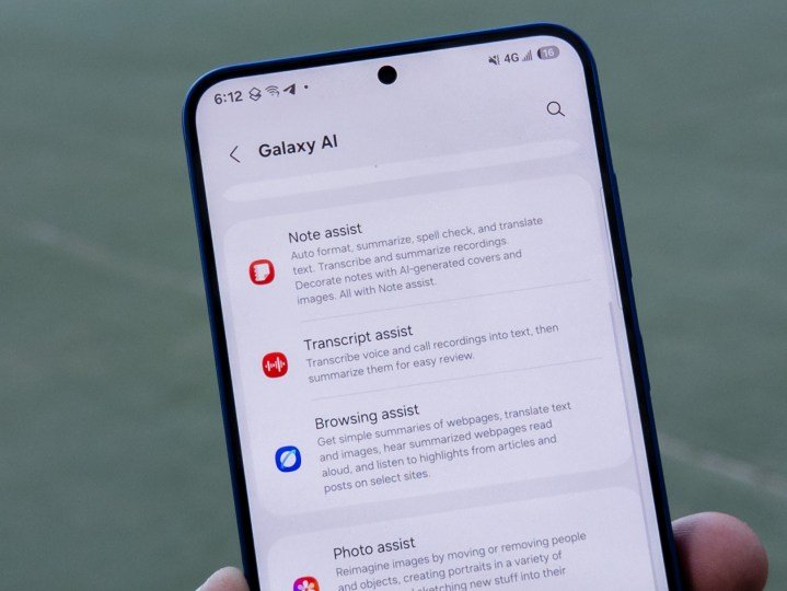 The Galaxy AI menu on the Samsung Galaxy S25 Plus