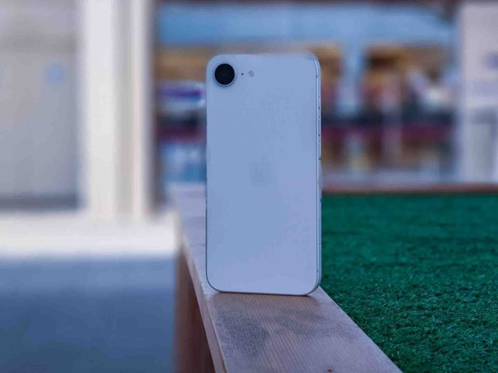 The back of the iPhone 16e in white