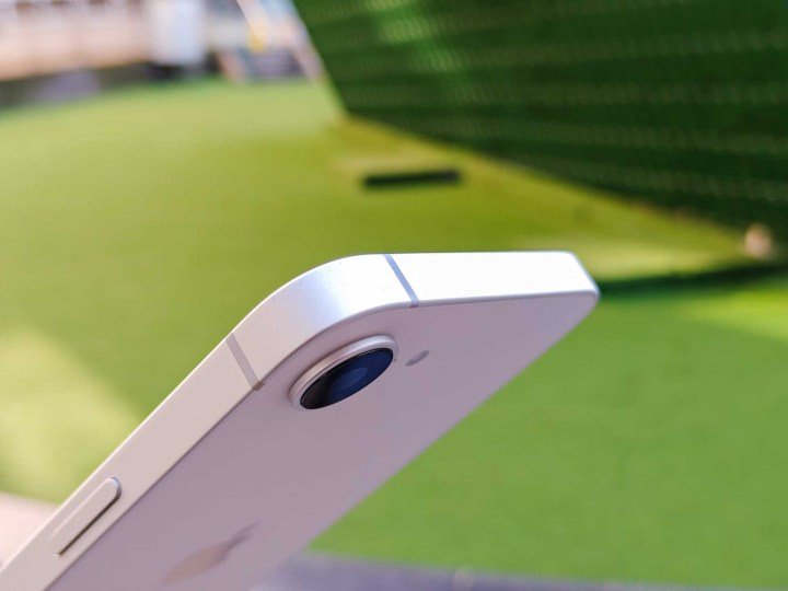 The top edge on the iPhone 16e