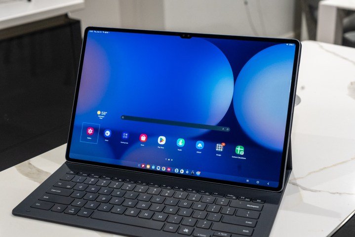 Screen on the Galaxy Tab S10 Ultra