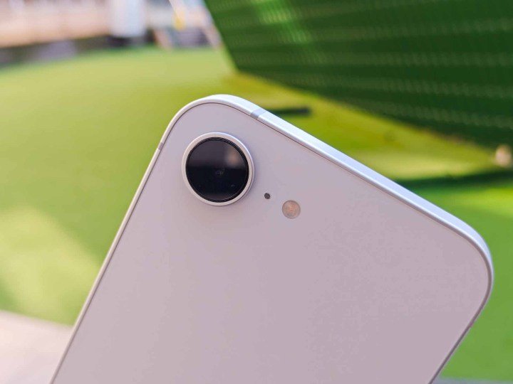 The camera on the iPhone 16e