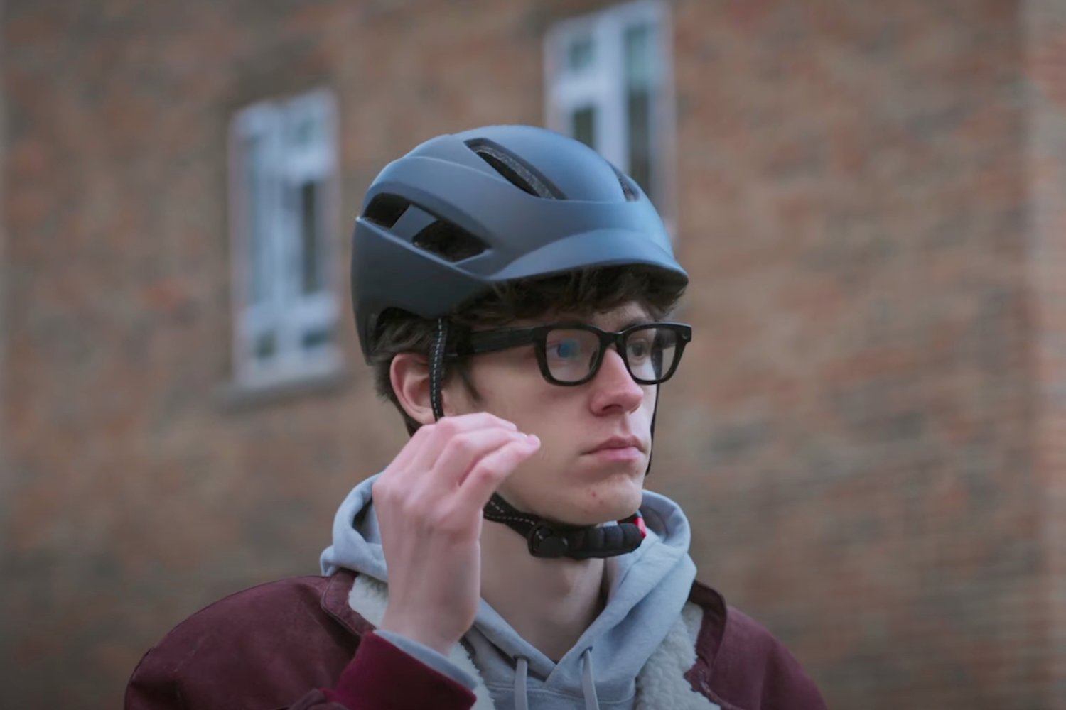 A screenshot from a Google video showing its smartglasses in action.