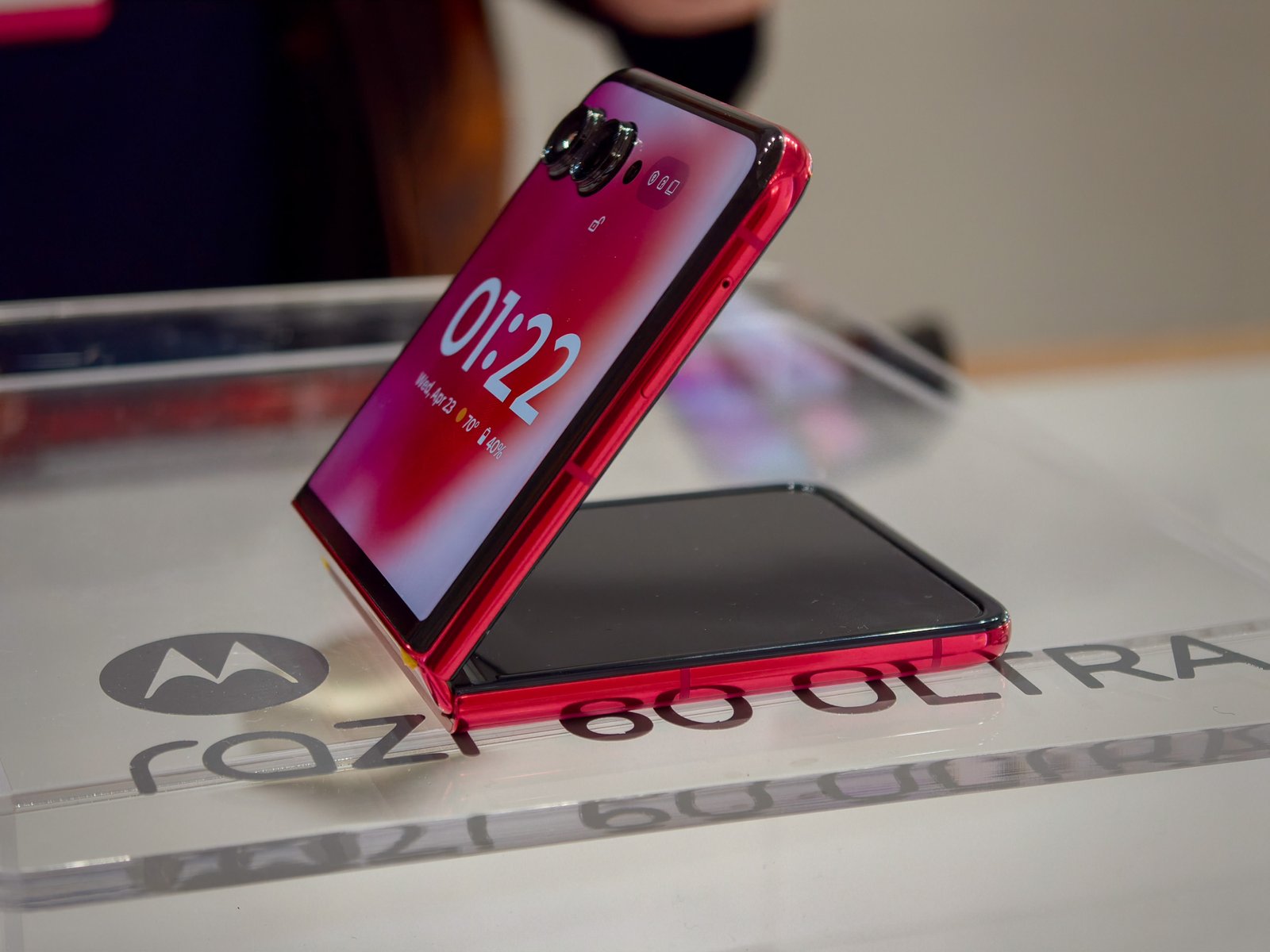 Moto Razr Plus 2025