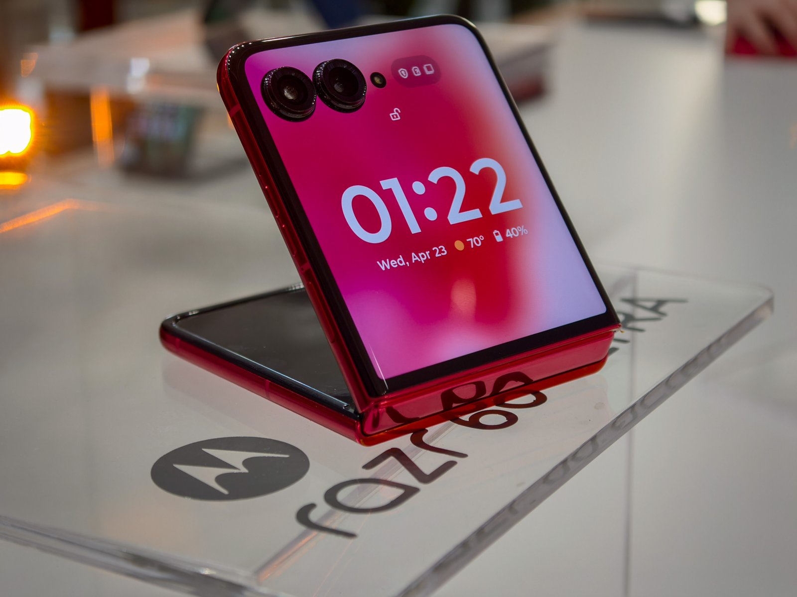 Moto Razr Plus 2025