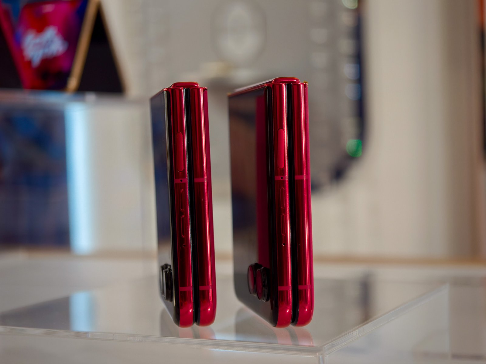Moto Razr Plus 2025 vs Razr Plus 2024