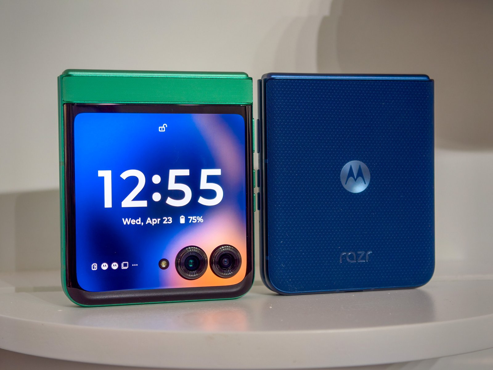 Moto Razr 2025 in Pantone Spring Bud green and Pantone Gibraltar Sea blue