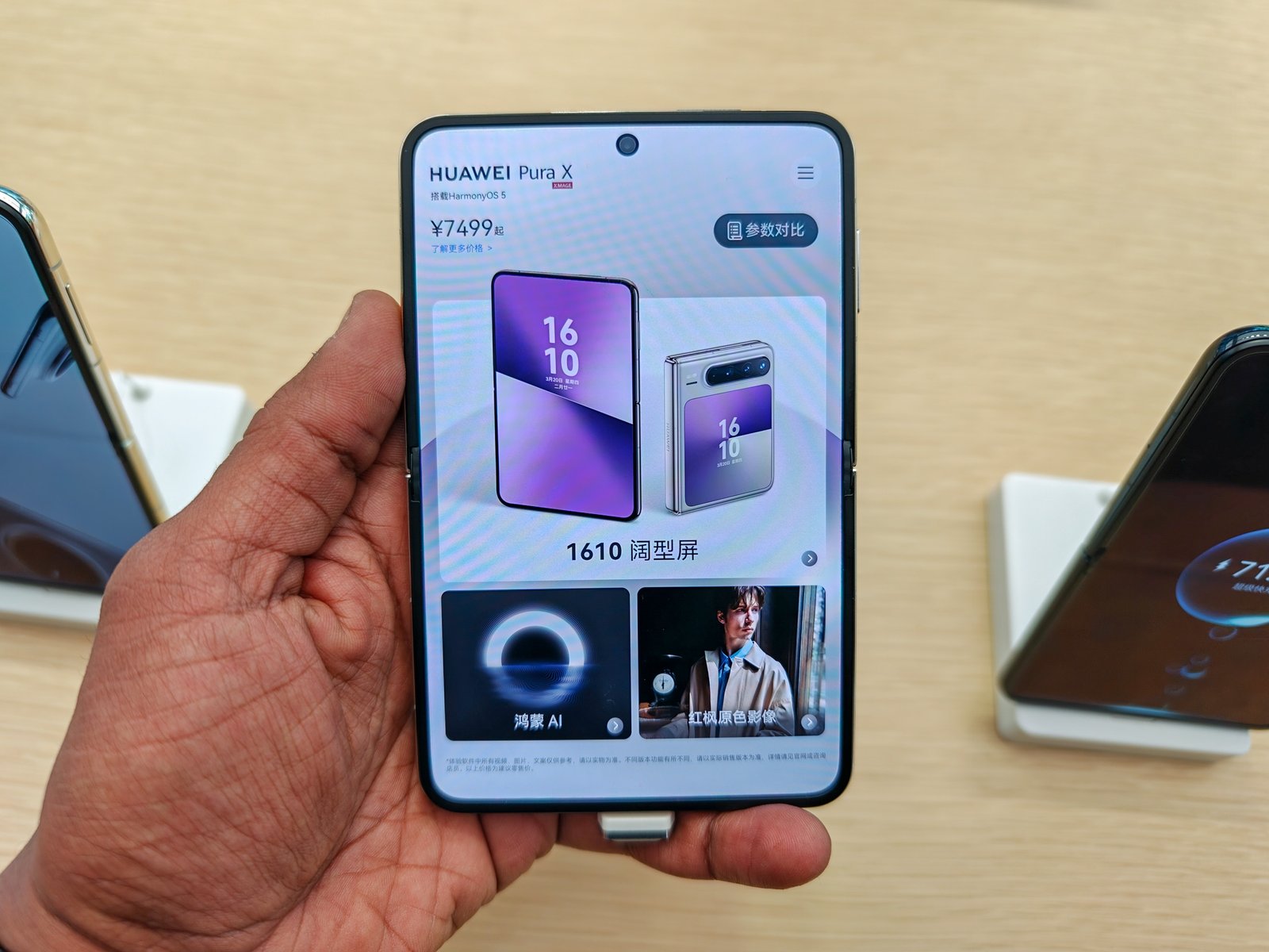 Huawei Pura X in white main display open