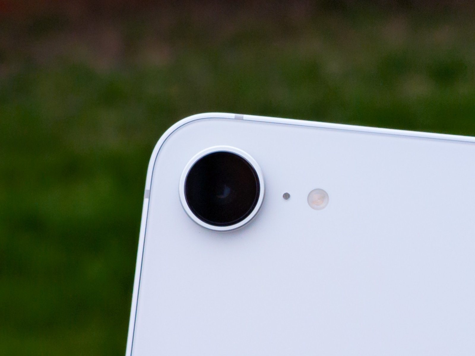 The camera on the Apple iPhone 16e in White