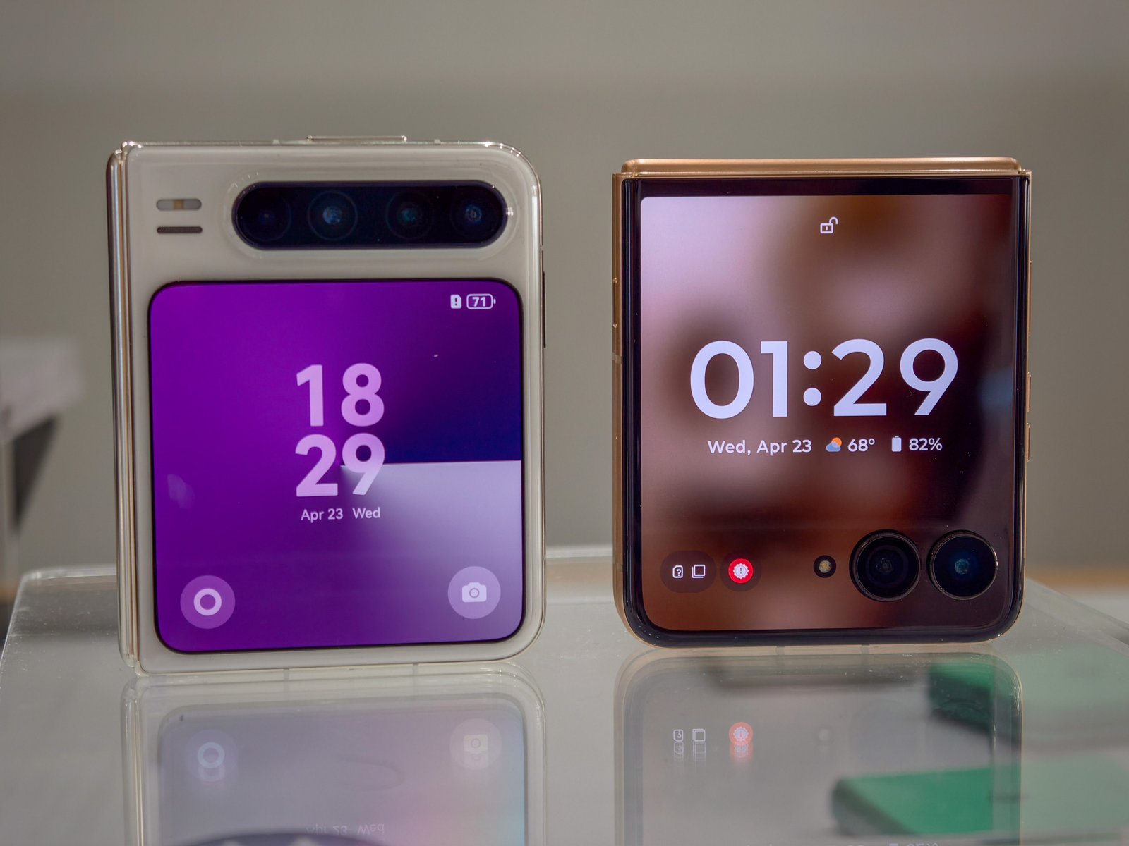 Huawei Pura X and Razr Ultra 2025 front display
