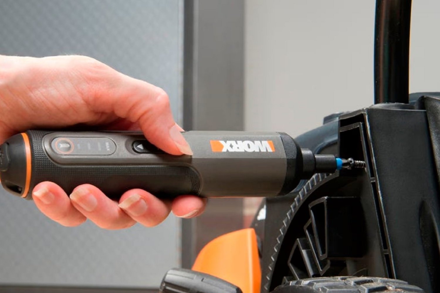 A person using the WORX 4V Screwdriver.