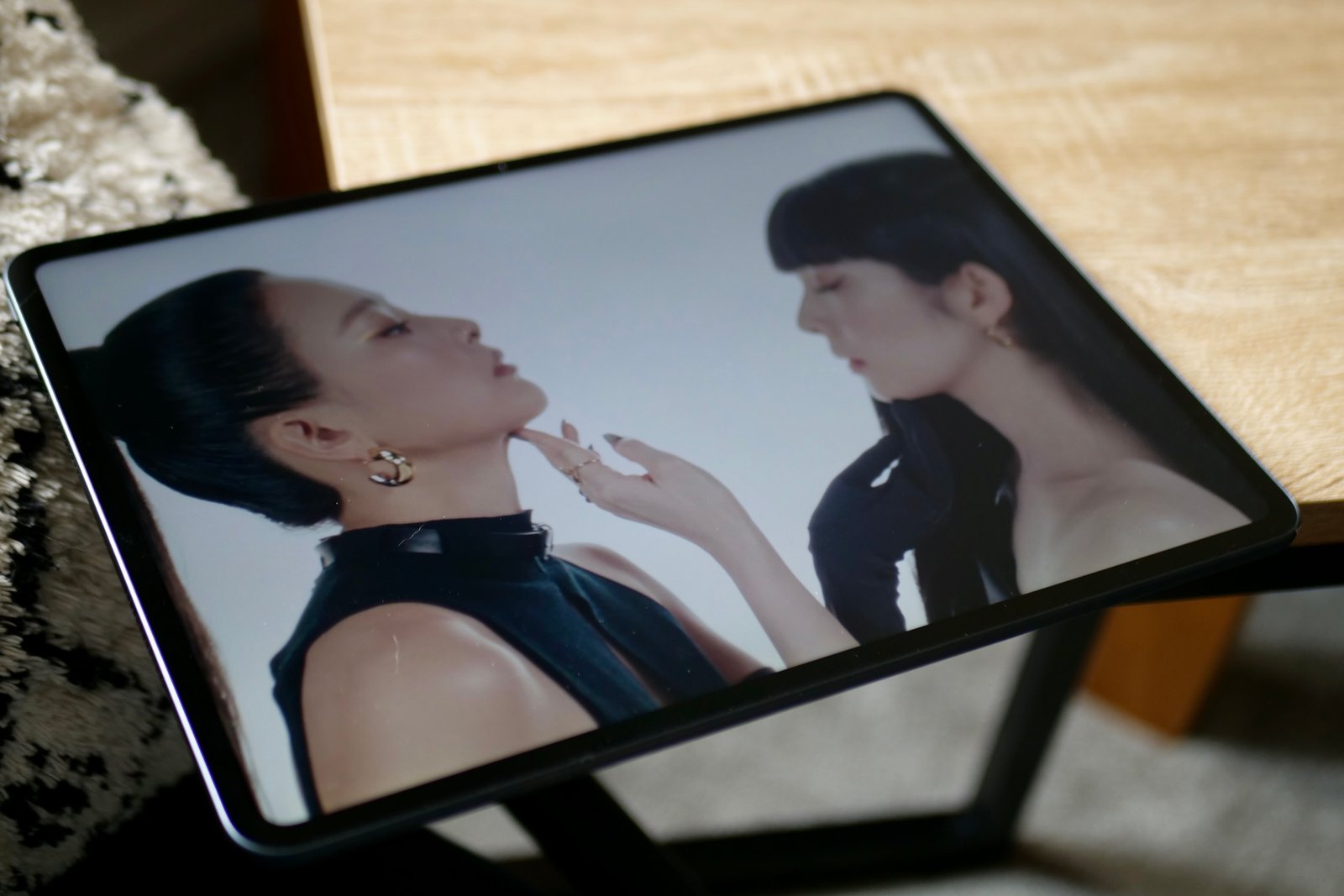 A video playing on the OnePlus Pad 3.