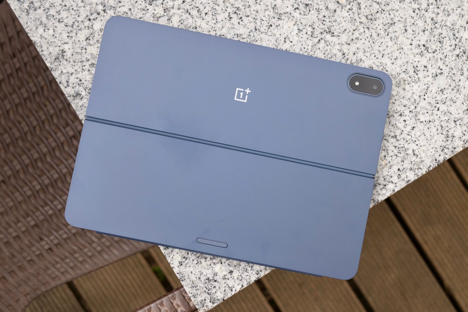 The OnePlus Pad 3's magnetic kickstand.