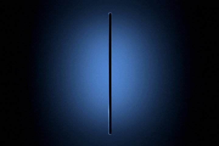 Teaser outline showing how thin the Galaxy Z Fold 7 is