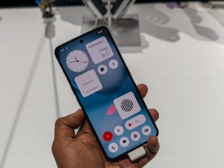 The 6.67-inch display on the Nothing Phone 3 in black