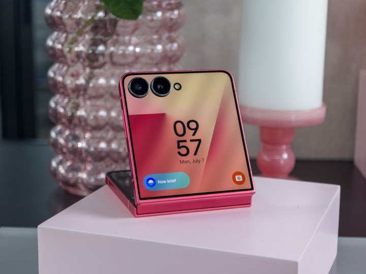 Galaxy Z Flip 7 in coralred on a table