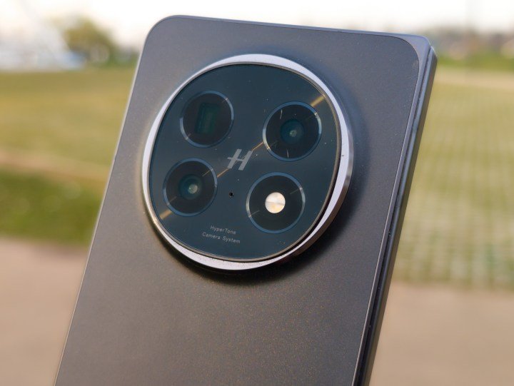 The rear triple camera on the Oppo Find N5
